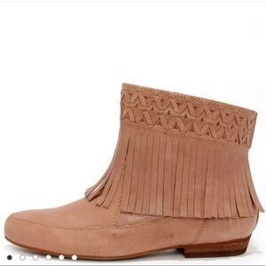 Latigo JIG adobe leather bootie moccasins 6.5m